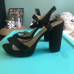 size 10 black heels